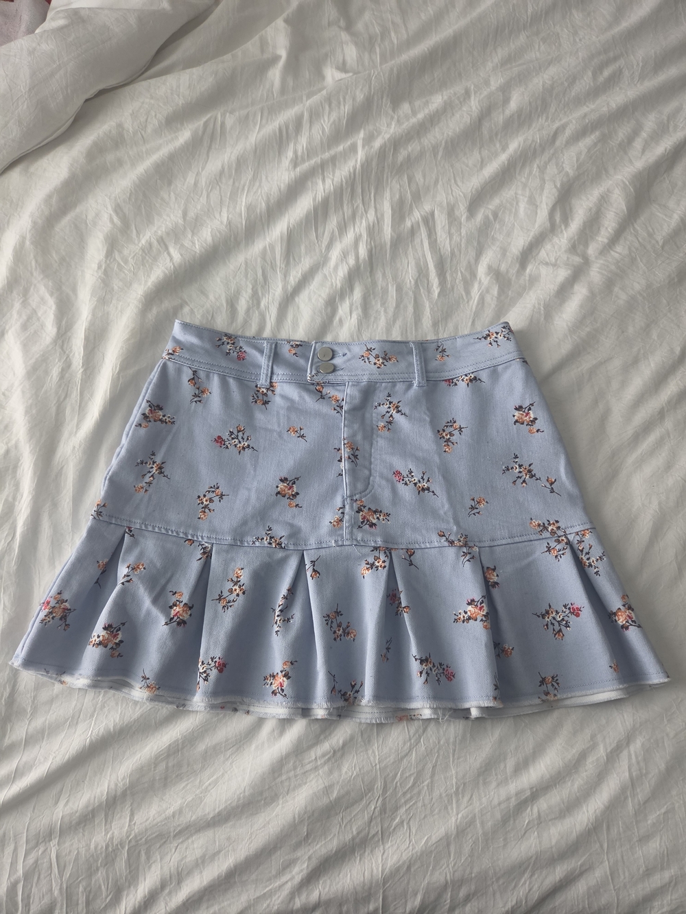 Tinseltown Pastel Blue Floral Ruffle Mini Skirt